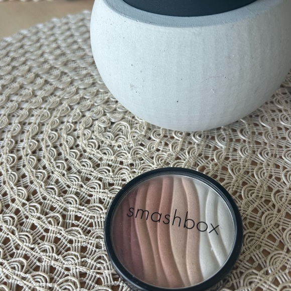 Smashbox Soft Lights Brighten - Picture 2 of 4
